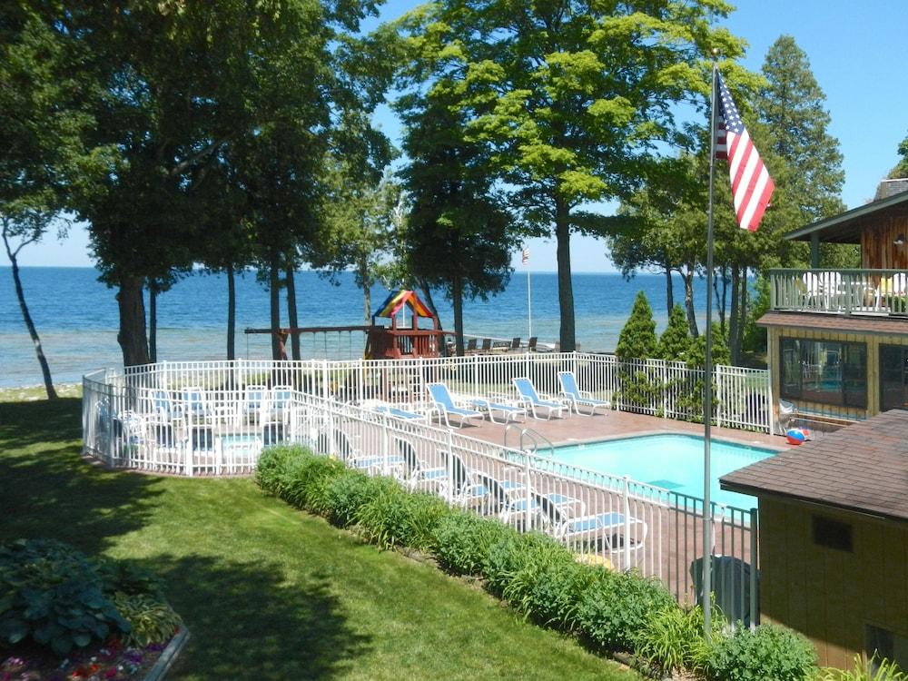 Shallows Resort