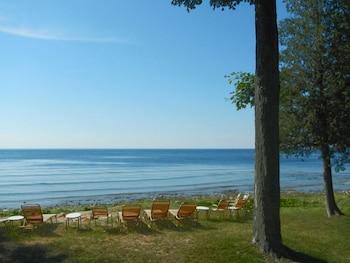Shallows Resort