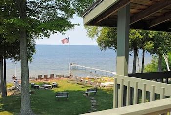 Shallows Resort