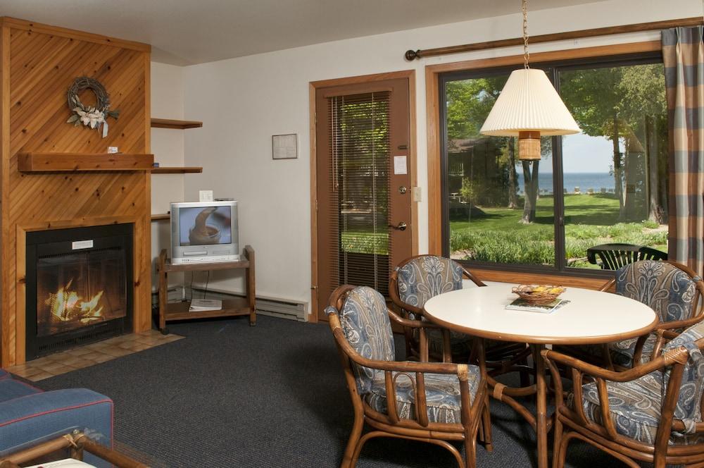 Shallows Resort