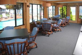 Shallows Resort