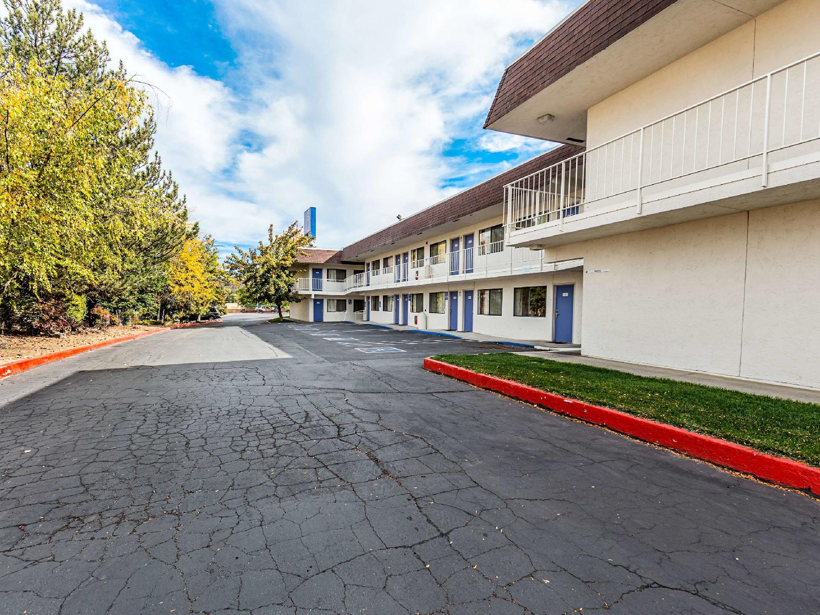 Motel 6