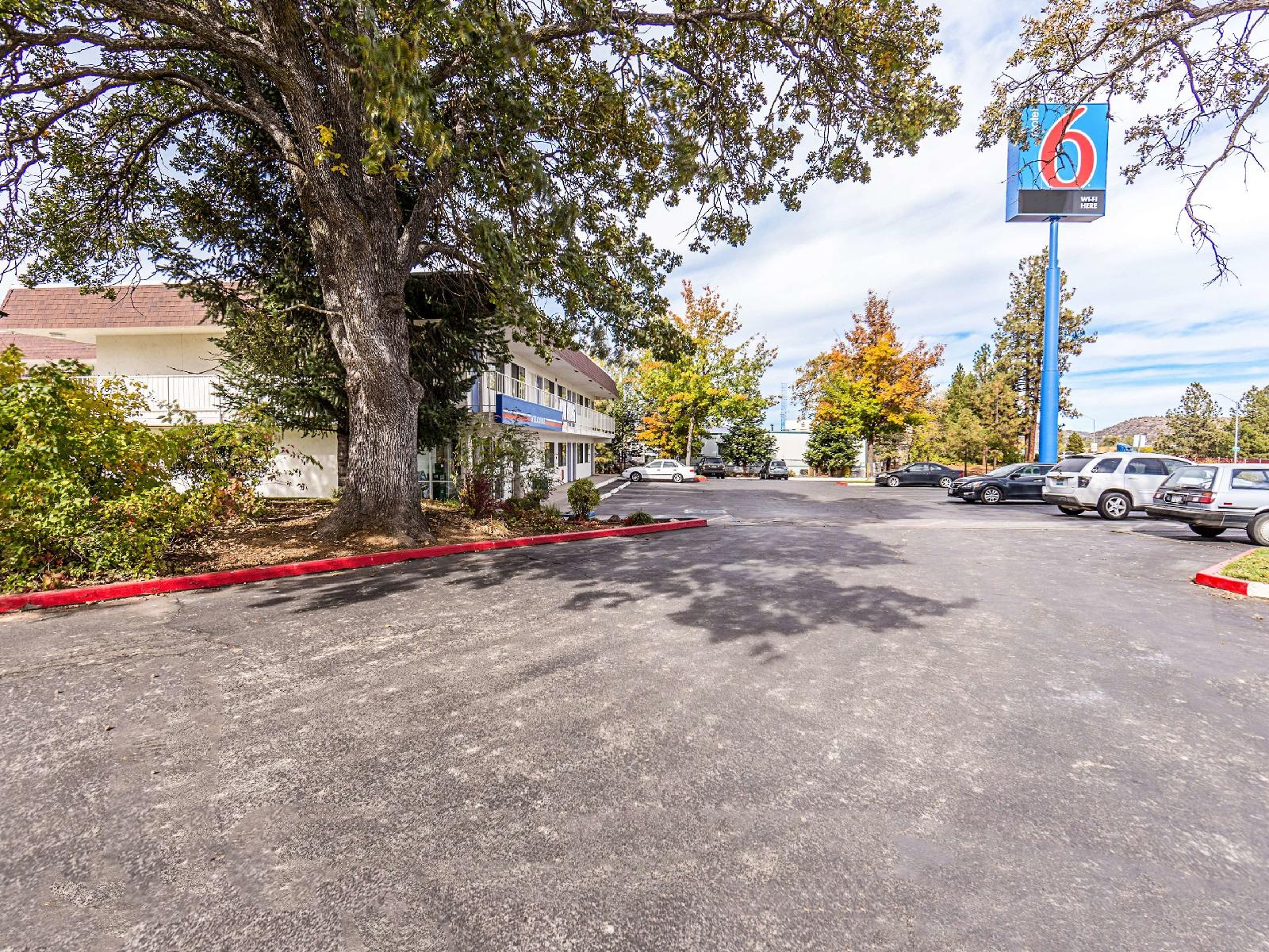 Motel 6