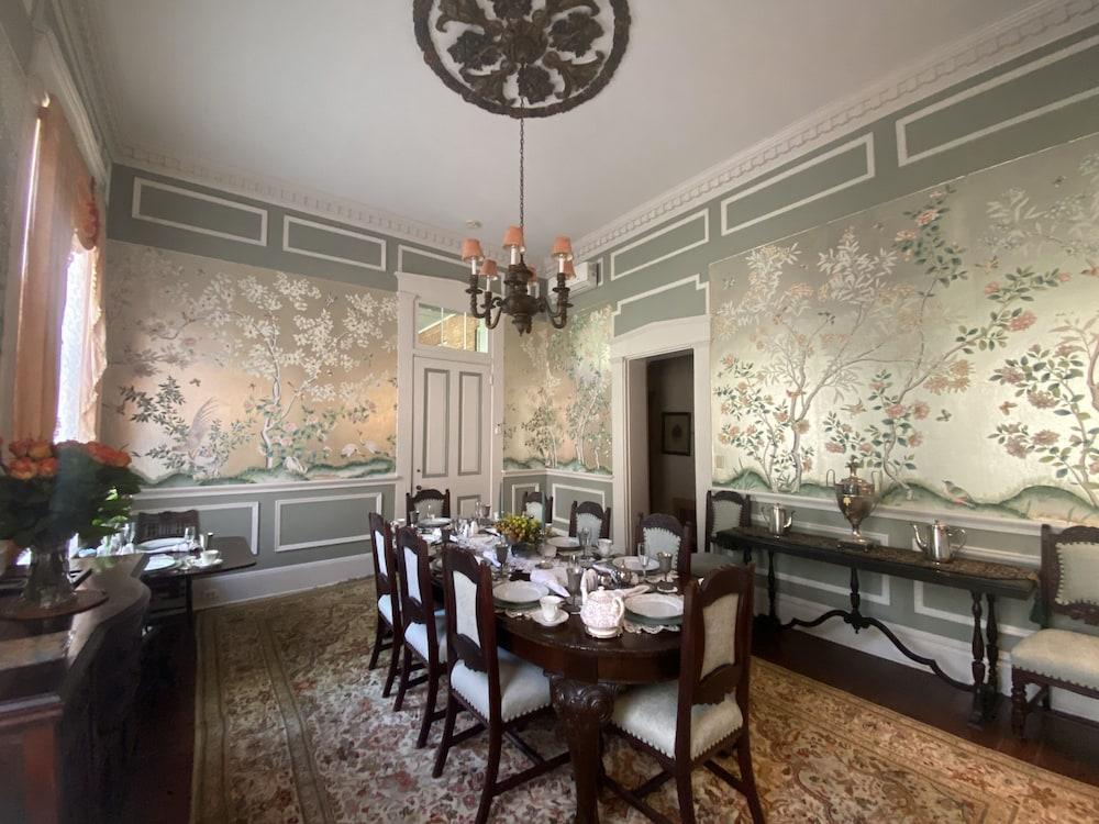 The Corners Mansion Inn