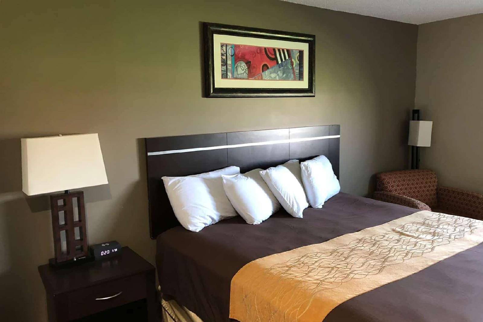 Red Carpet Inn Omaha