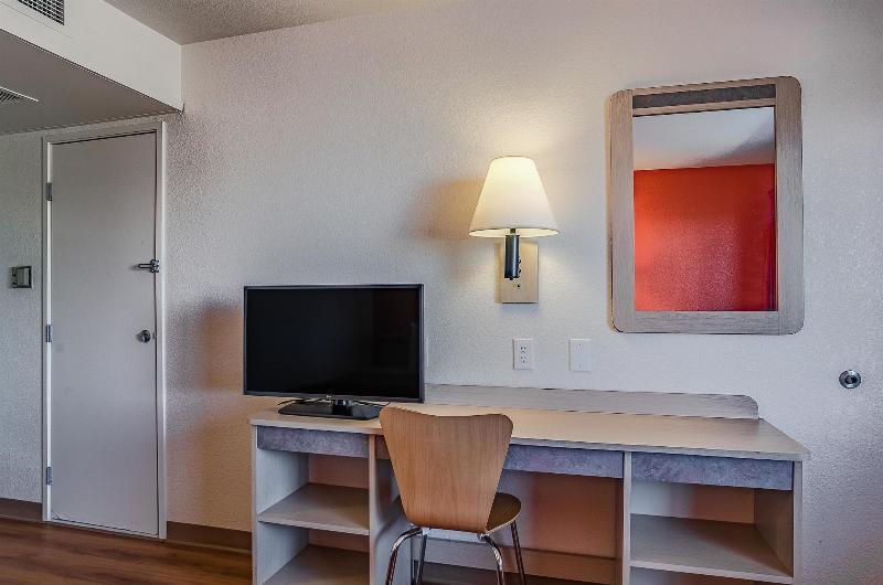 Motel 6 Cheyenne