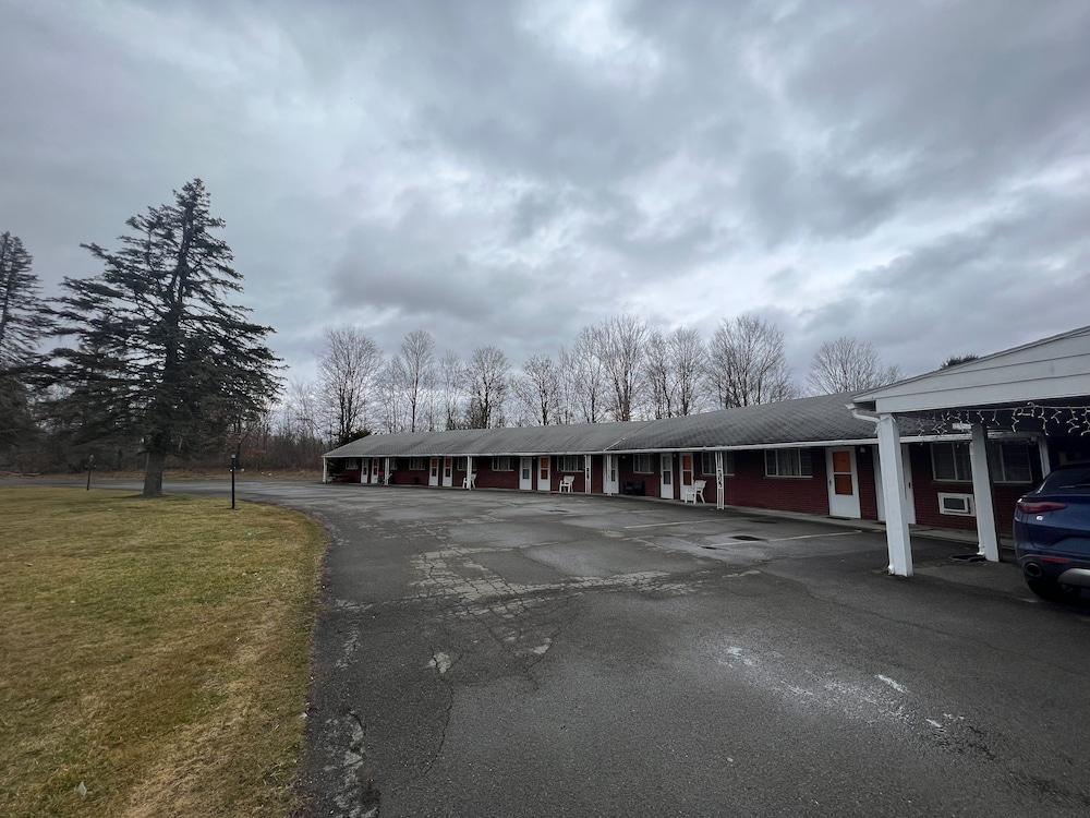 Sunrise Motel
