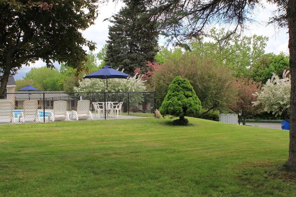 Berkshire Inn