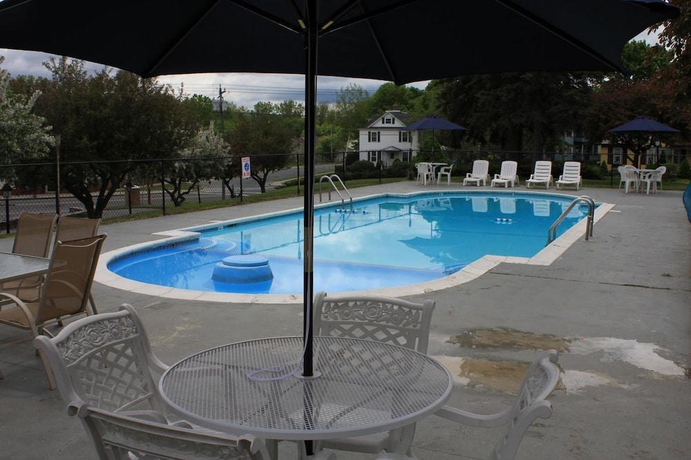Berkshire Inn
