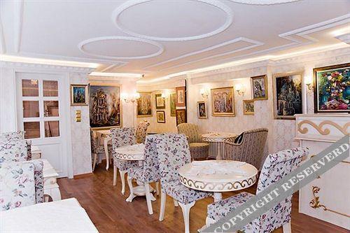 Romantic Mansion