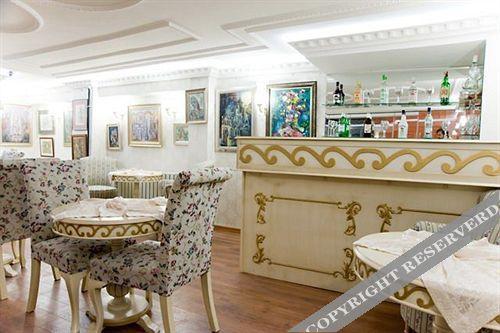 Romantic Mansion