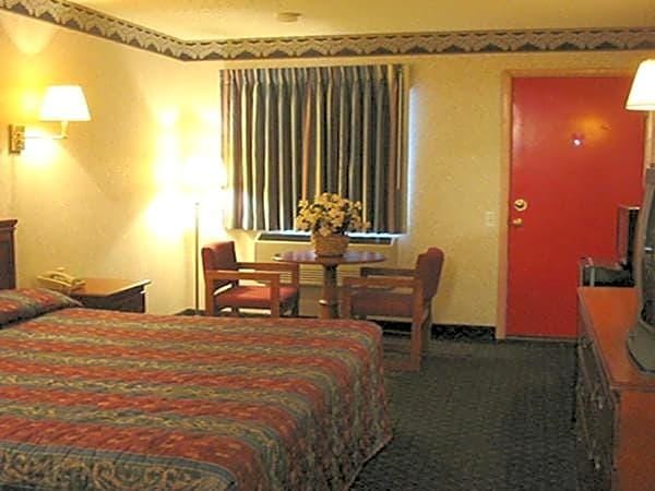 Red Carpet Inn