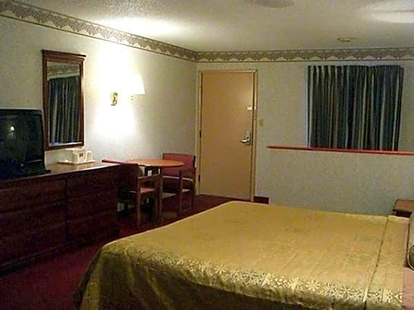 Red Carpet Inn