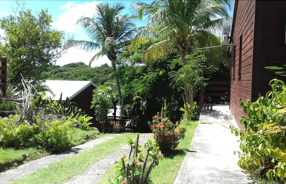 Ti Village Creole