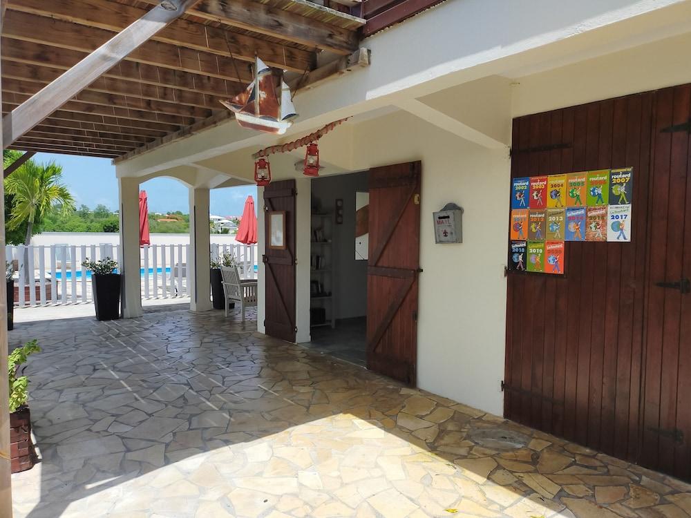 Ti Village Creole