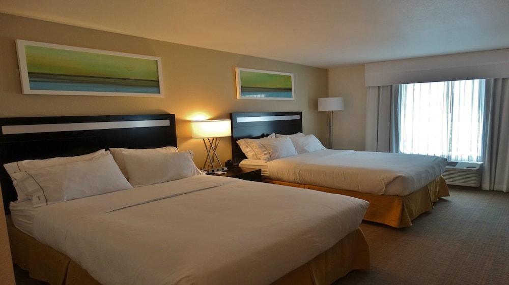 Holiday Inn Express & Suites Montgomery