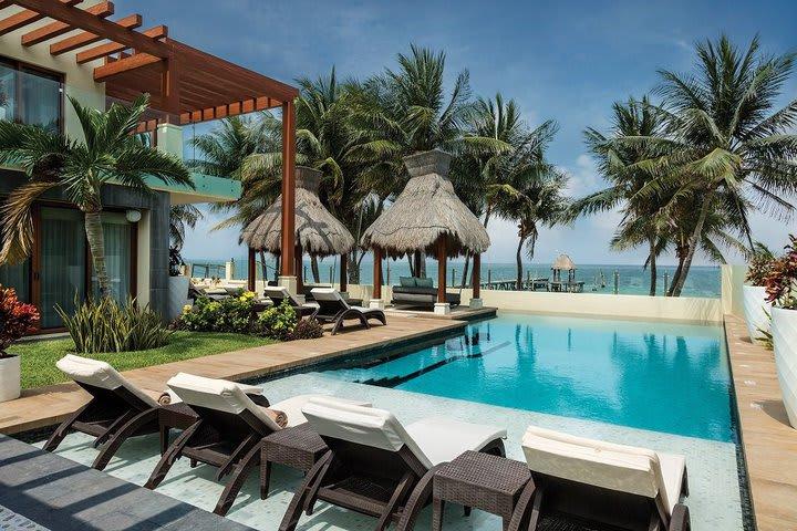 Azul Villa Esmeralda