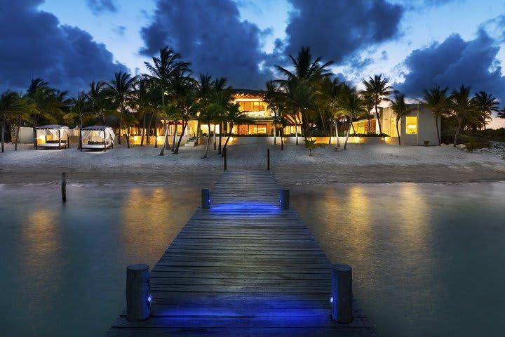 Azul Villa Esmeralda