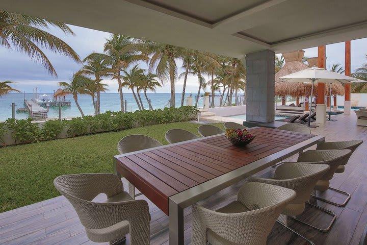 Azul Villa Esmeralda
