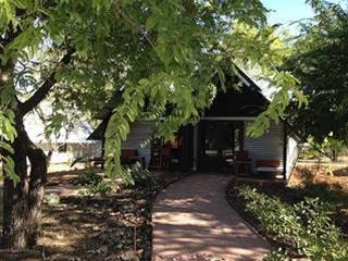 Anbinik Kakadu Resort