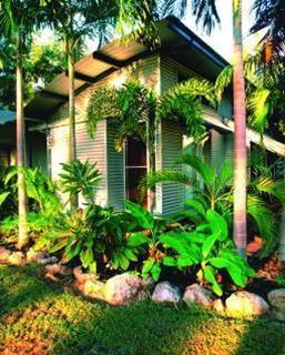 Anbinik Kakadu Resort