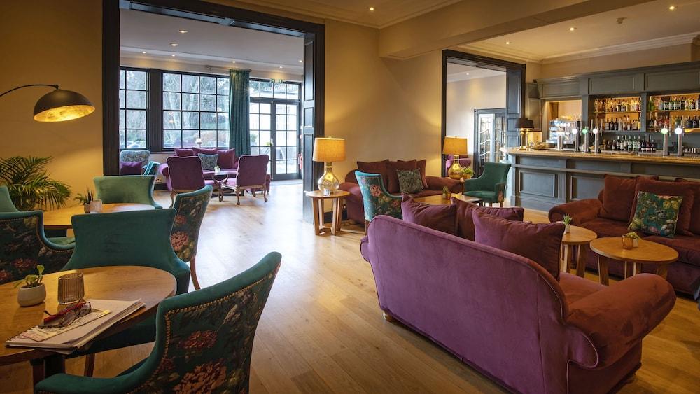 Rowton Hall Hotel & Spa