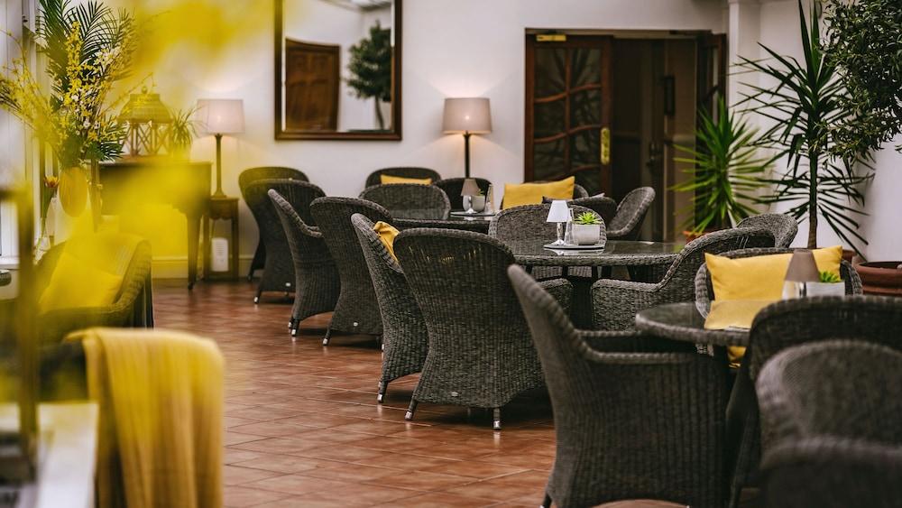 Rowton Hall Hotel & Spa
