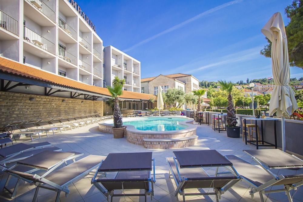 Hotel Lumbarda