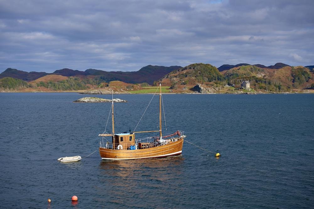 Crinan Hotel