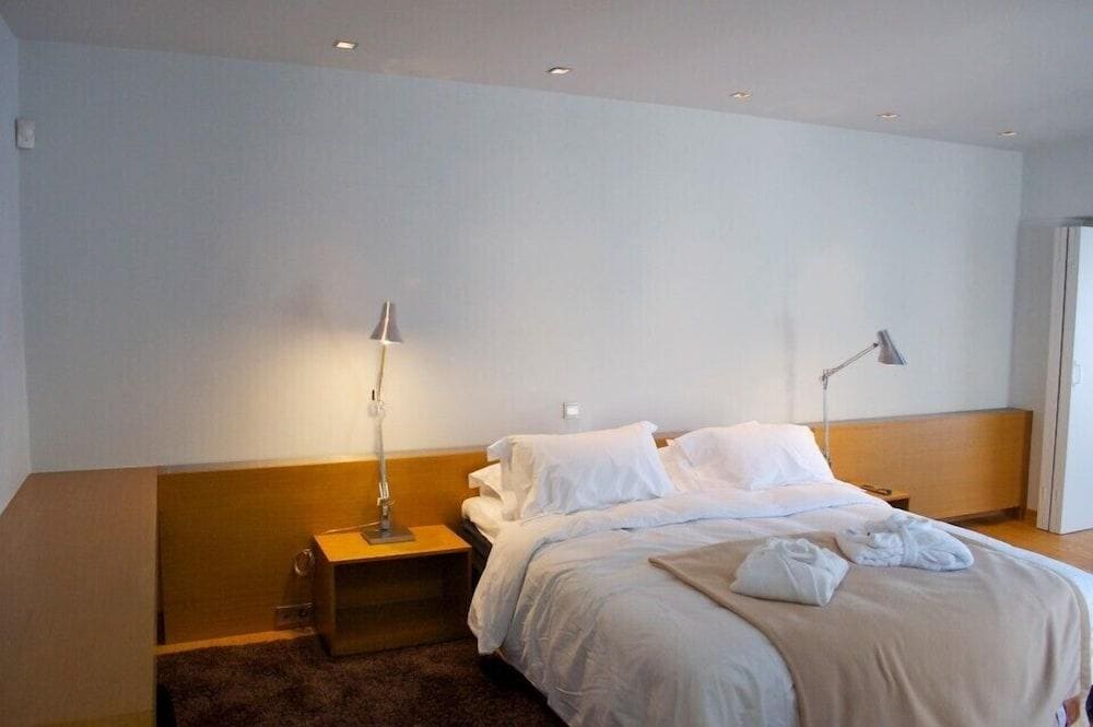 Elafivolia Arahova Suites