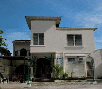 Villa Serena Flor Blanca