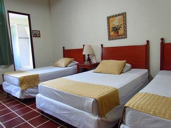 Villa Serena Flor Blanca