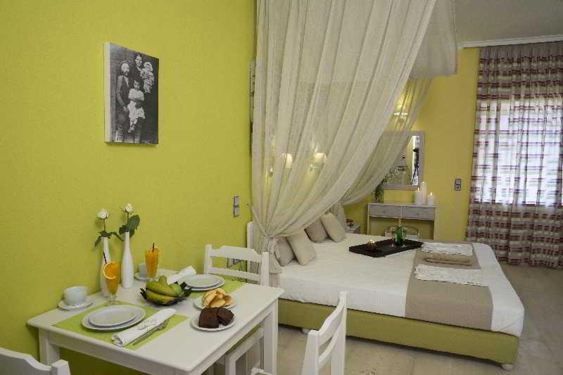 Elia Stalos Apartments
