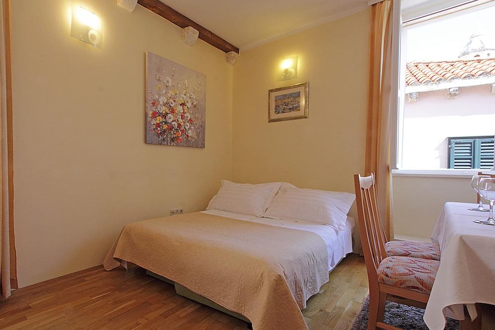 Kovac Apartments