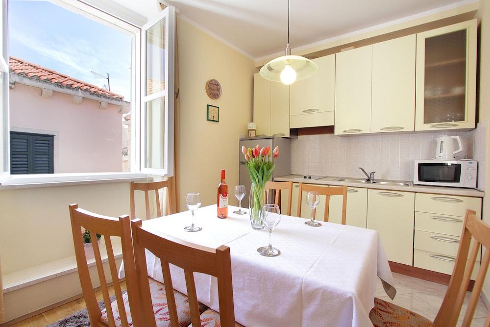 Kovac Apartments
