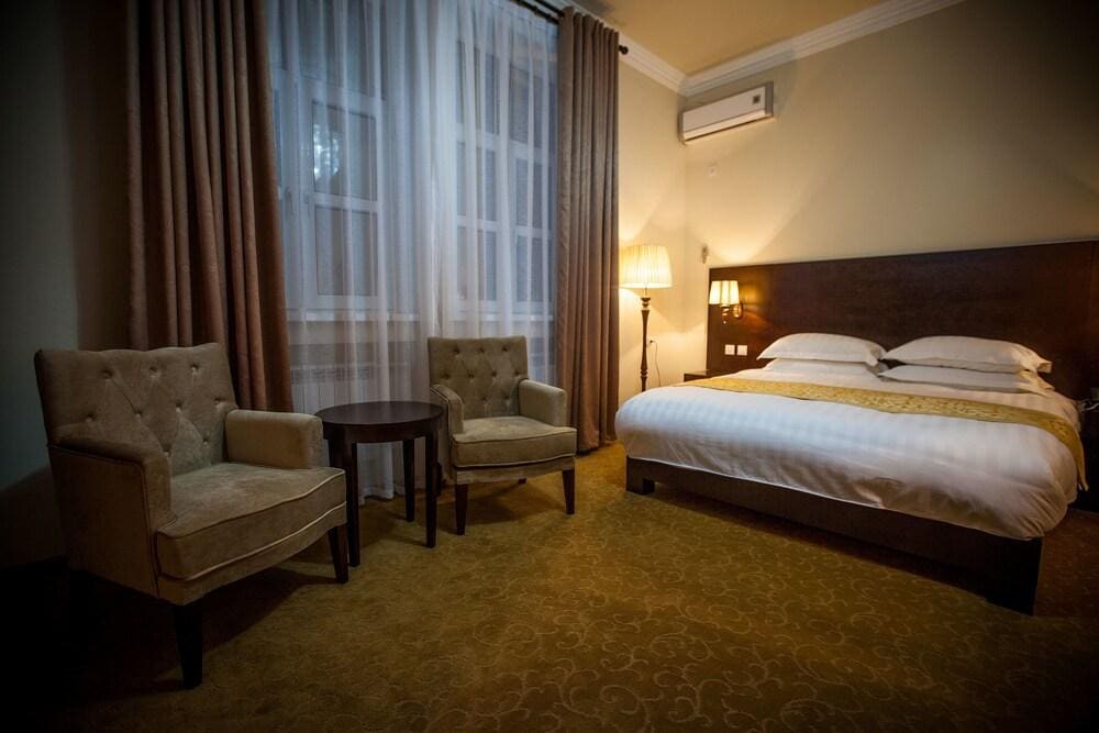 Twins Hotel