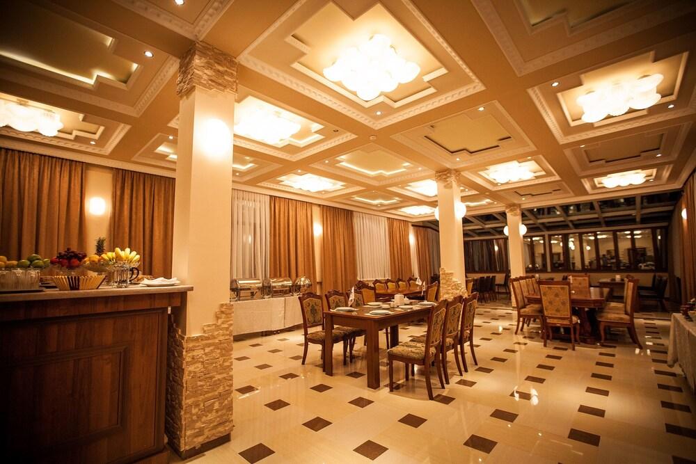 Twins Hotel