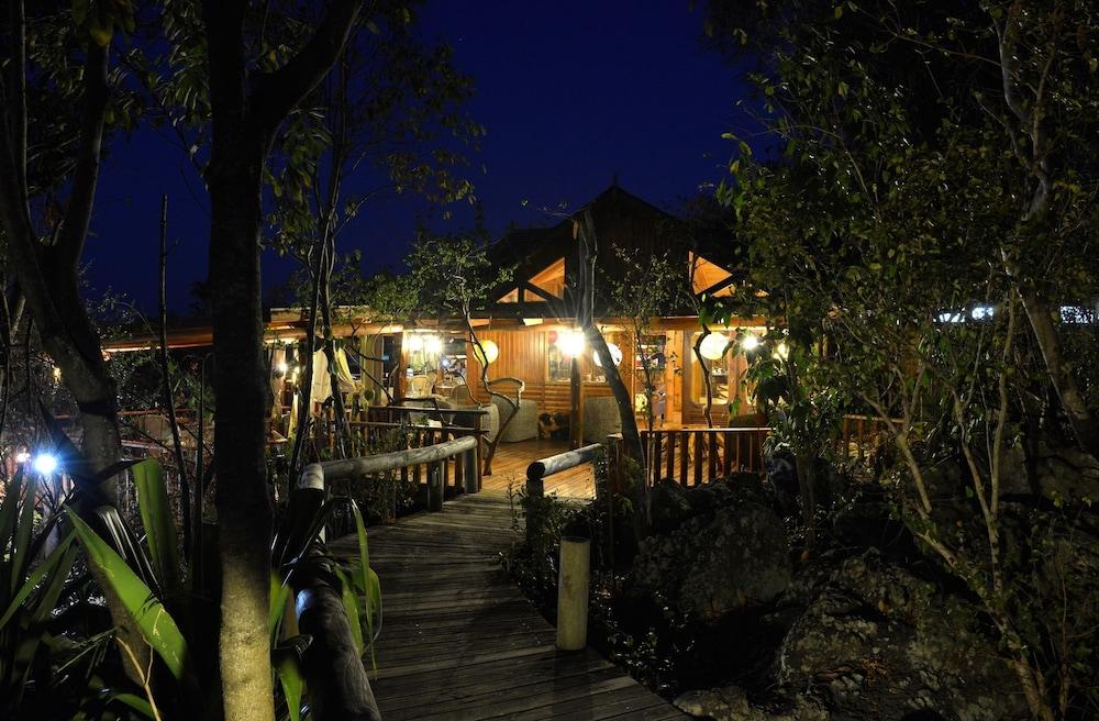 Lodge Roche Tamarin & Spa - Village Nature