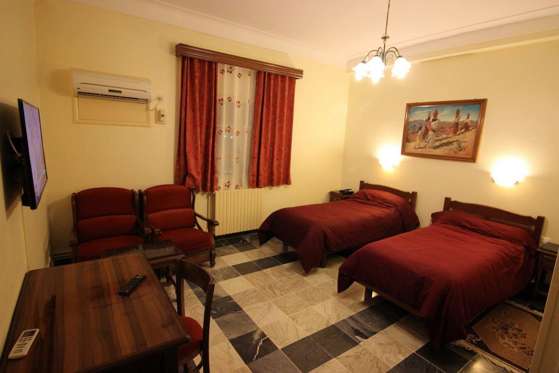 Hydra Hotel