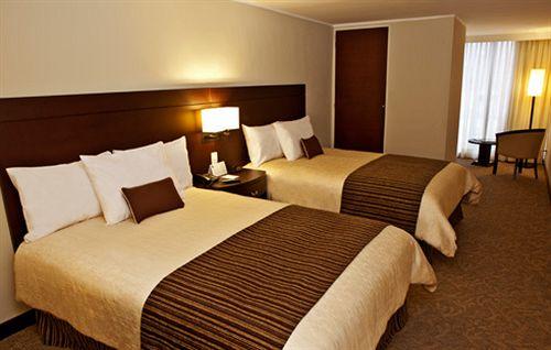 Hotel Cuarta Avenida Suites