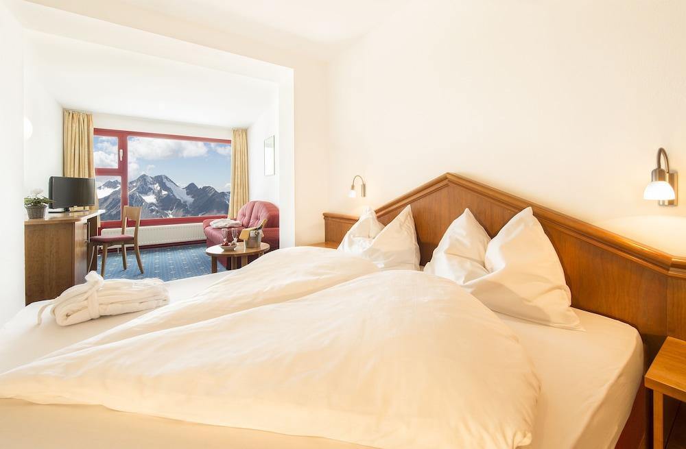 Glacier Hotel Grawand