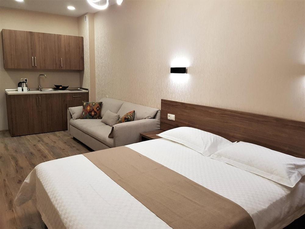 Crystal Hotel & Spa