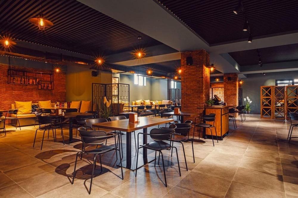 Crystal Hotel & Spa