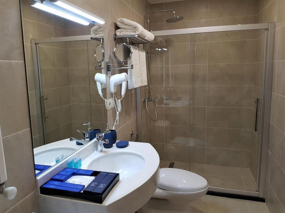 Crystal Hotel & Spa