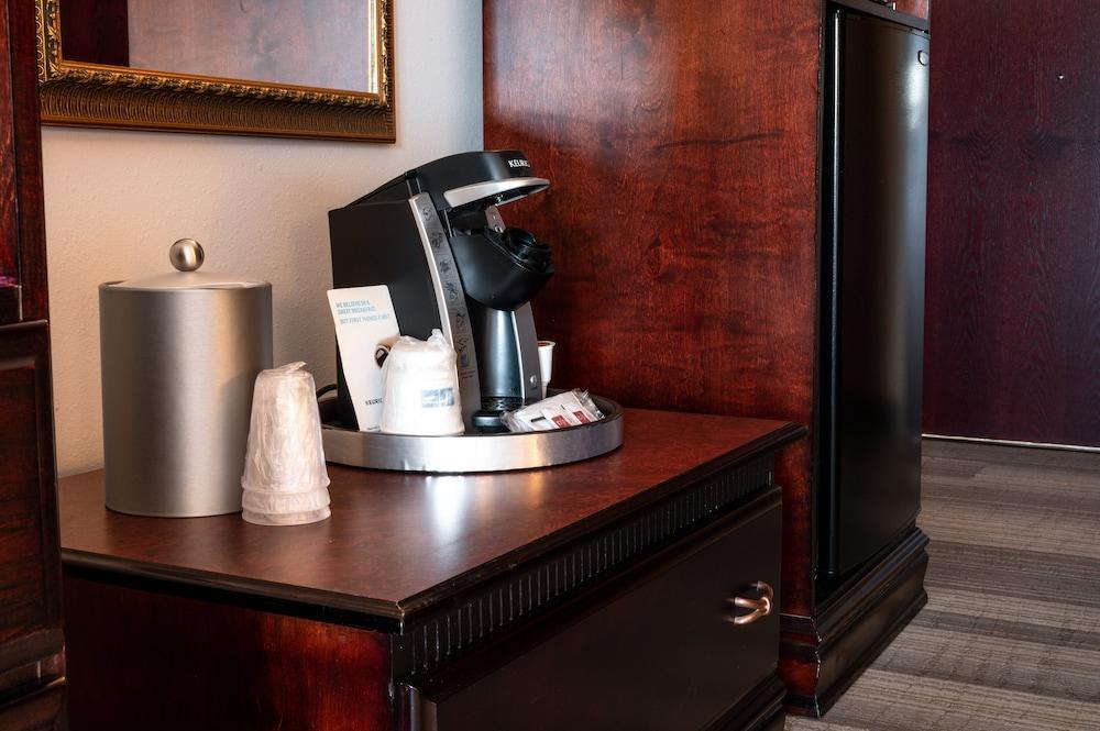 Holiday Inn Express & Suites Tuscaloosa - University
