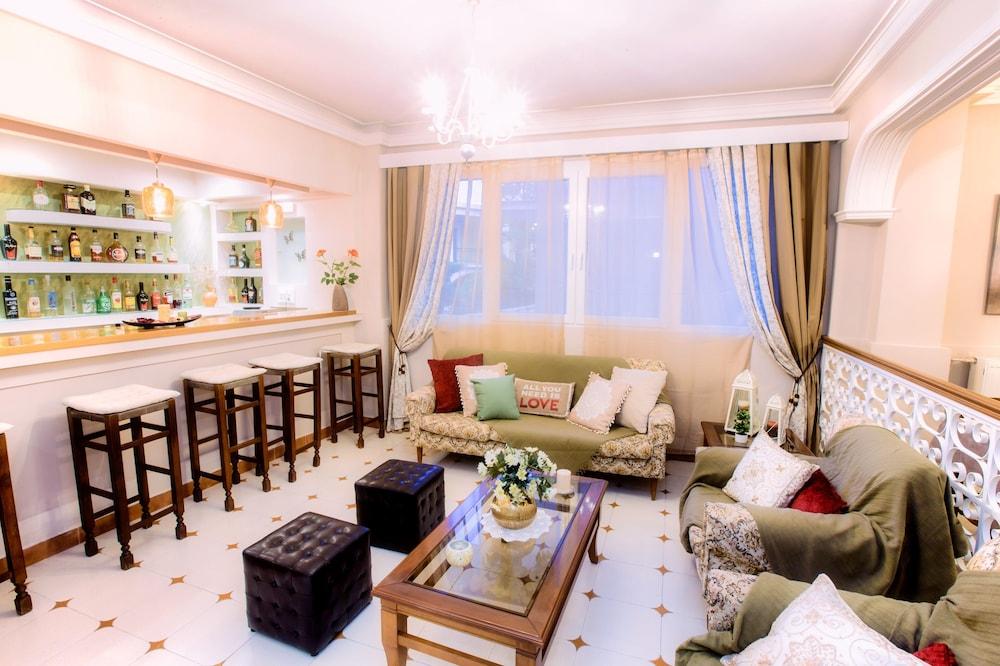 Sirena Beach Hotel