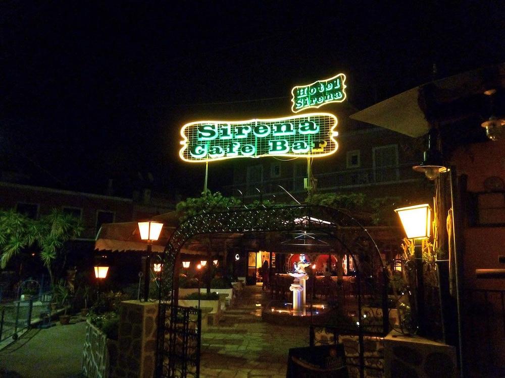 Sirena Beach Hotel