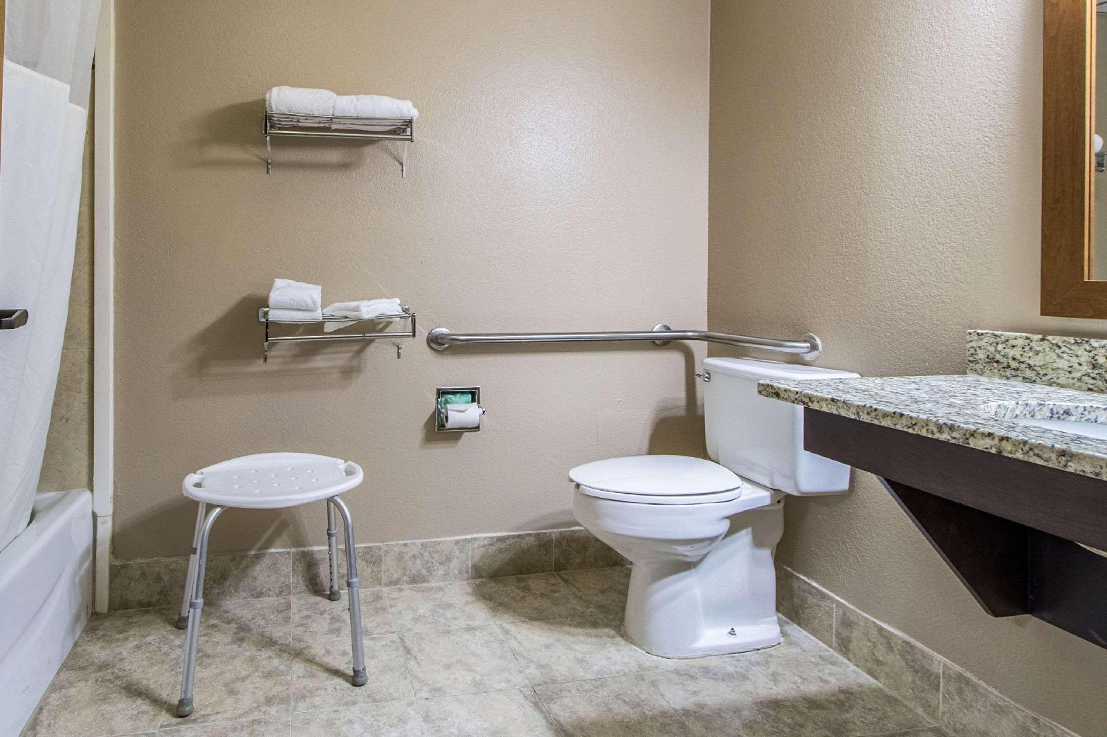 Econo Lodge Wickliffe - Cleveland East