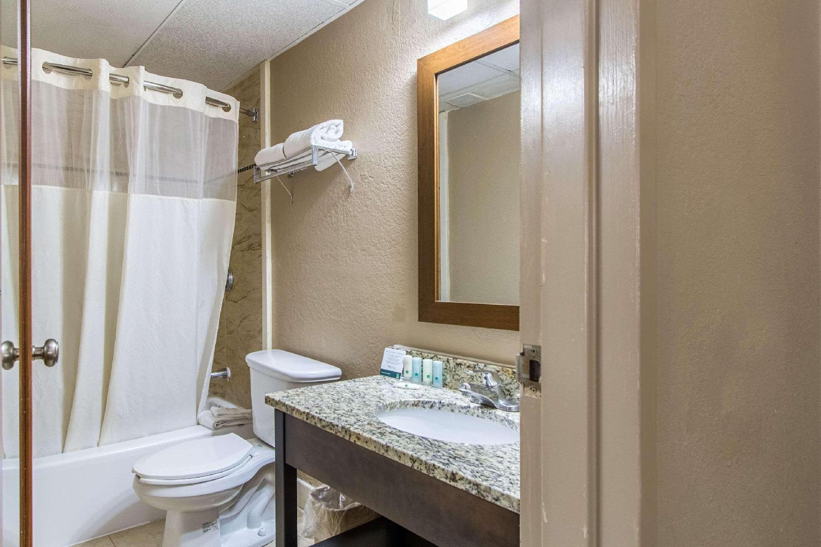 Econo Lodge Wickliffe - Cleveland East