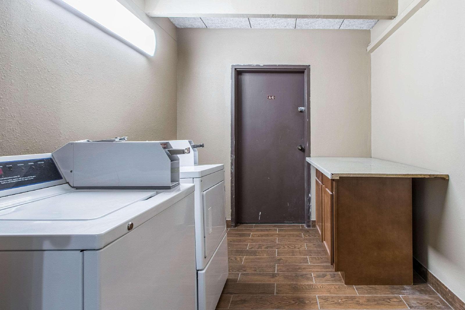 Econo Lodge Wickliffe - Cleveland East